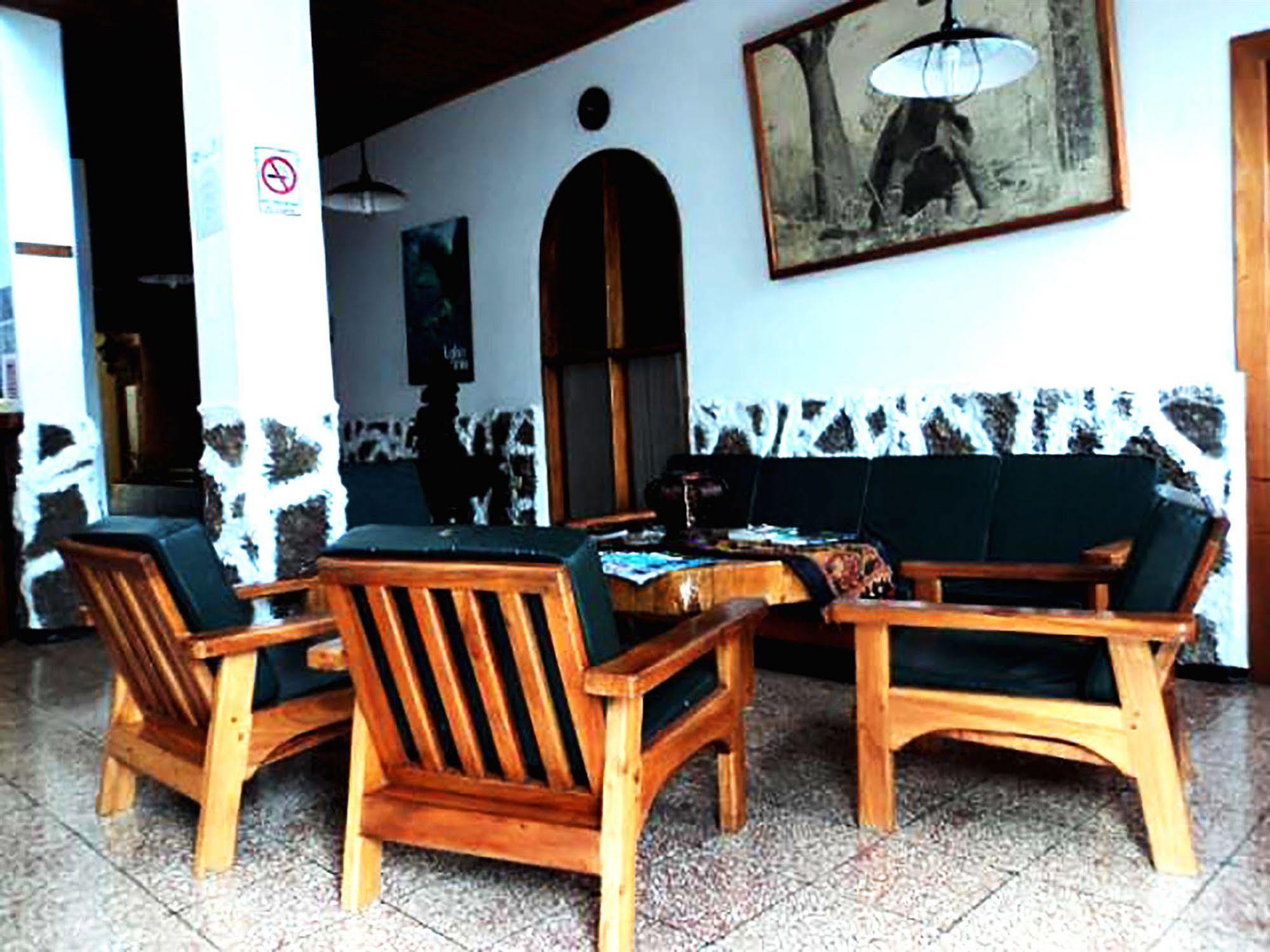 Hostal Castro Galapagos Puerto Ayora  Extérieur photo